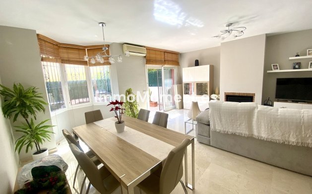 Revente - Maison mitoyenne - Estepona  - Estepona Centro