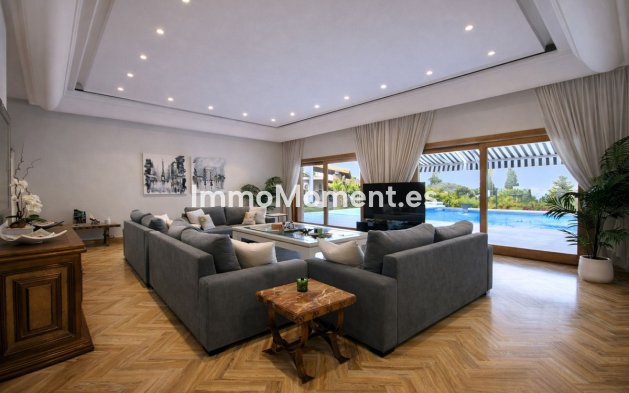 Resale - Villa - Marbella - Puerto Banús