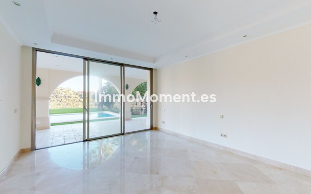 Resale - Villa - Benahavís - Los Arqueros