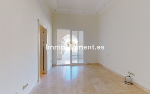Resale - Villa - Benahavís - Los Arqueros
