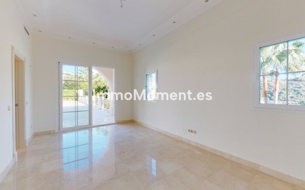 Resale - Villa - Benahavís - Los Arqueros