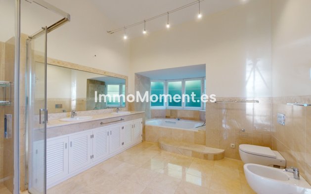 Resale - Villa - Benahavís - Los Arqueros