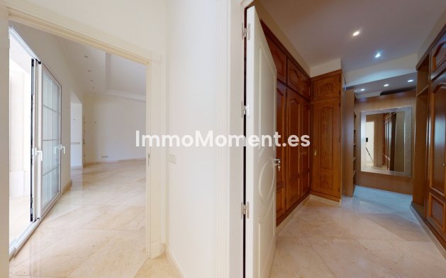 Resale - Villa - Benahavís - Los Arqueros