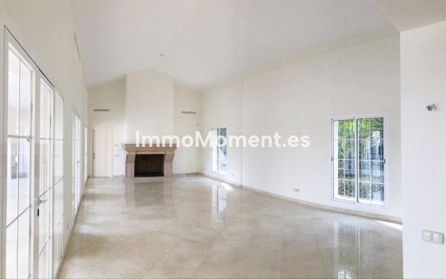 Resale - Villa - Benahavís - Los Arqueros