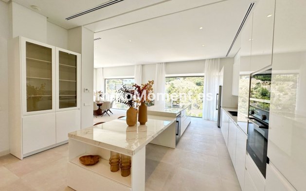 Reventa - Villa - Benahavís - El Madroñal