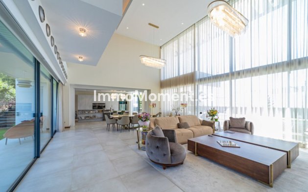 Resale - Villa - Benahavís - Los Arqueros