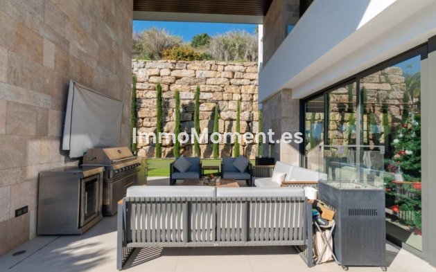 Resale - Villa - Benahavís - Los Arqueros