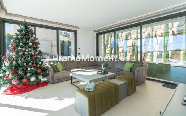 Resale - Villa - Benahavís - Los Arqueros