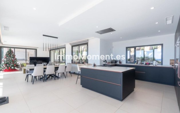 Resale - Villa - Benahavís - Los Arqueros