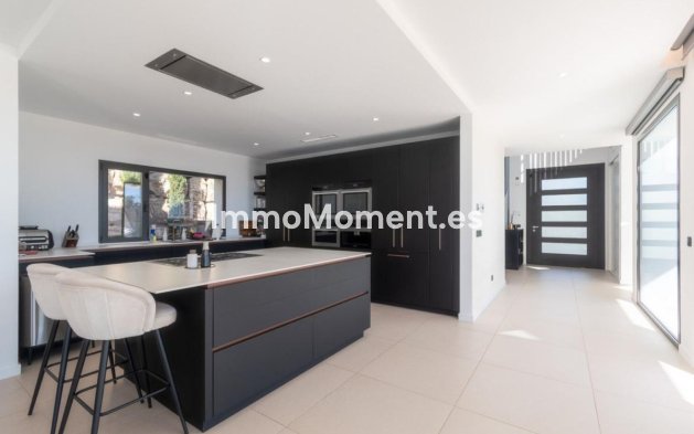 Resale - Villa - Benahavís - Los Arqueros