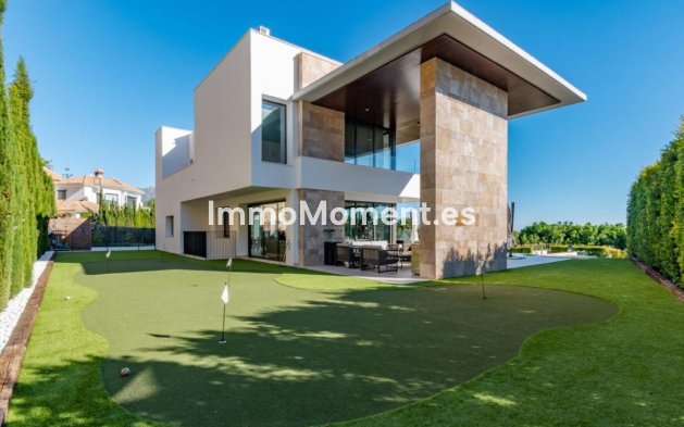 Resale - Villa - Benahavís - Los Arqueros