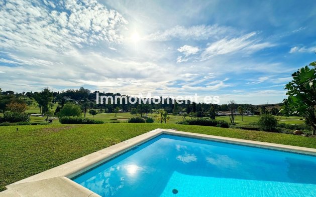 Resale - Villa - El Paraiso - New Golden Mile