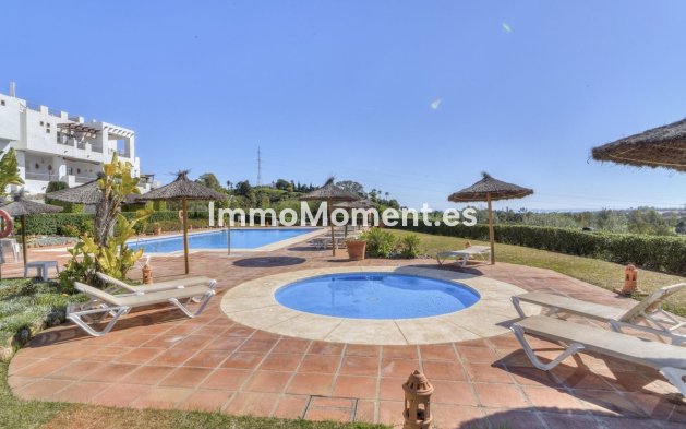 Resale - Apartment - Benahavís - Los Arqueros