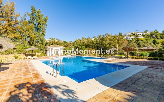 Resale - Apartment - Benahavís - Los Arqueros