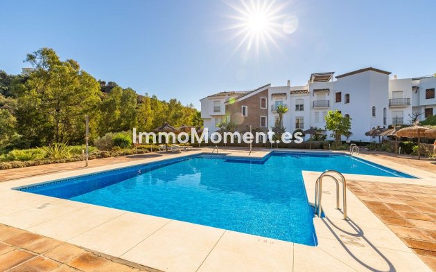 Resale - Apartment - Benahavís - Los Arqueros