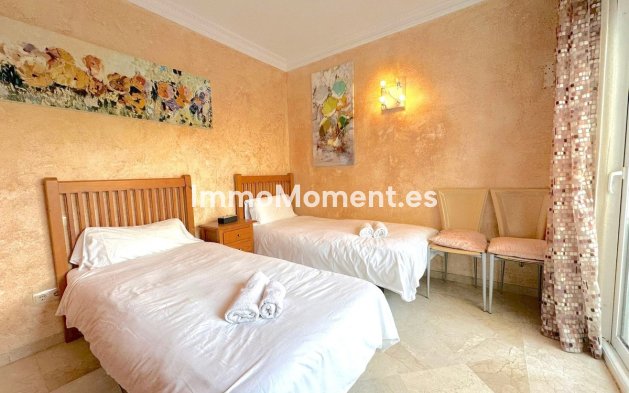 Wiederverkauf - Wohnung - Estepona  - Costalita