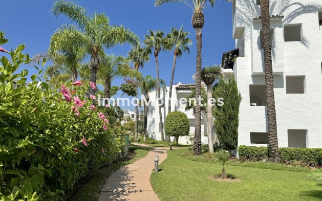 Wiederverkauf - Wohnung - Estepona  - Costalita