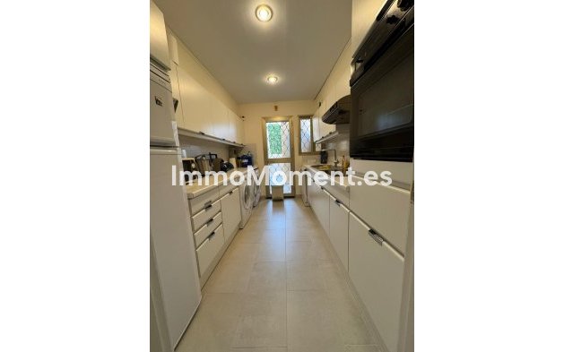 Revente - Appartement - Marbella - Nueva Andalucía