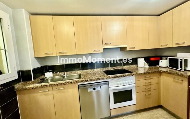 Revente - Appartement - Estepona  - Estepona Centro