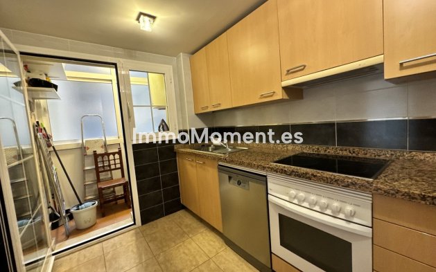 Revente - Appartement - Estepona  - Estepona Centro