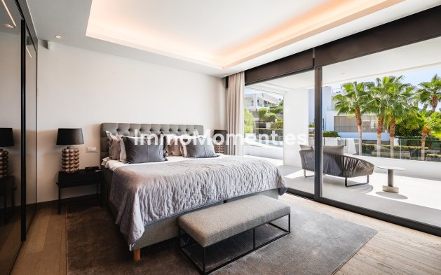 Revente - Villa - Marbella - Nueva Andalucía