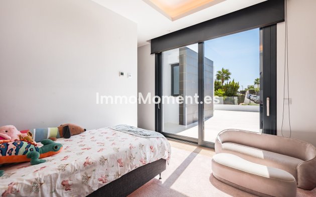 Revente - Villa - Marbella - Nueva Andalucía