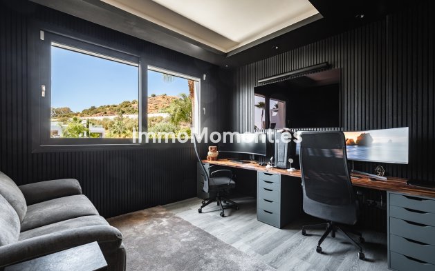 Revente - Villa - Marbella - Nueva Andalucía