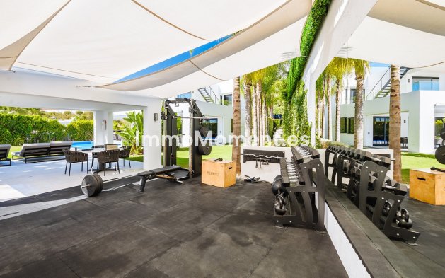 Revente - Villa - Marbella - Nueva Andalucía