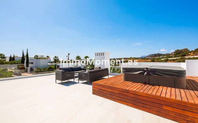 Revente - Villa - Marbella - Nueva Andalucía