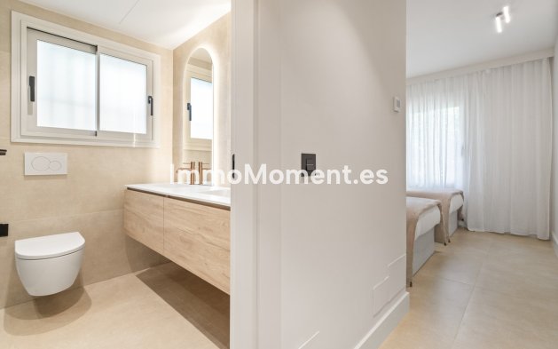 Wiederverkauf - Wohnung - Marbella - Nueva Andalucía