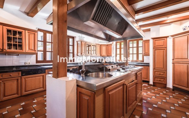 Revente - Villa - Marbella - The Golden Mile