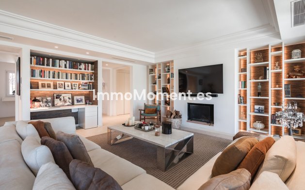 Wiederverkauf - Wohnung - Marbella - Nueva Andalucía