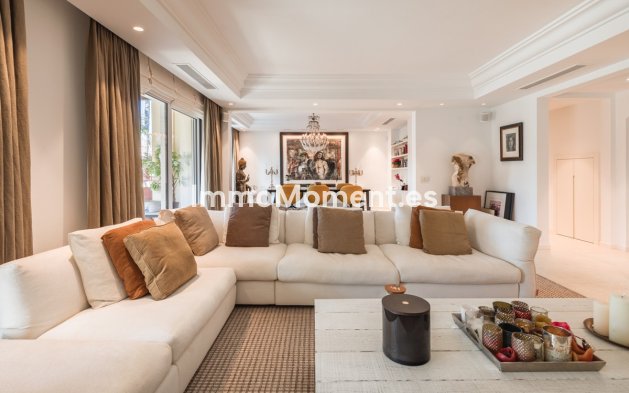 Wiederverkauf - Wohnung - Marbella - Nueva Andalucía