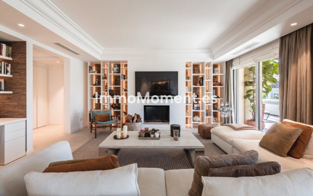 Wiederverkauf - Wohnung - Marbella - Nueva Andalucía