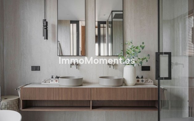 Wiederverkauf - Villa - Marbella - Marbesa