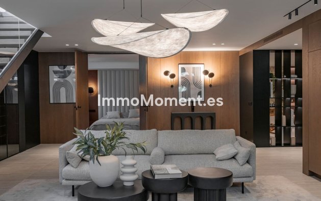 Wiederverkauf - Villa - Marbella - Marbesa