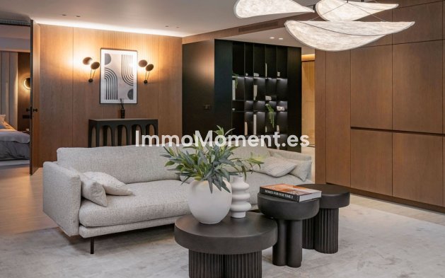 Wiederverkauf - Villa - Marbella - Marbesa