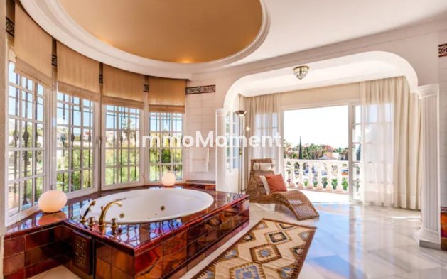 Wiederverkauf - Freistehende Villa - Marbella - Nueva Andalucía