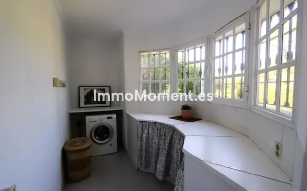 Wiederverkauf - Freistehende Villa - Marbella - Nueva Andalucía
