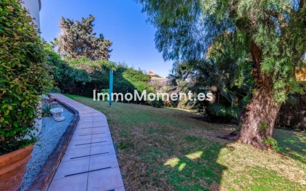 Wiederverkauf - Freistehende Villa - Marbella - Nueva Andalucía