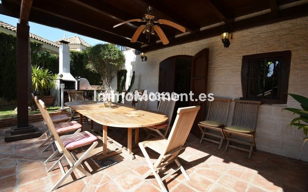 Wiederverkauf - Villa - Marbella - Nueva Andalucía