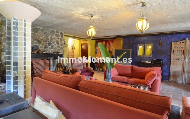 Wiederverkauf - Villa - Marbella - Nueva Andalucía