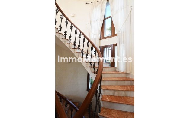 Wiederverkauf - Villa - Marbella - Nueva Andalucía