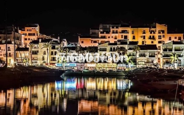 Wiederverkauf - Villa - Marbella - Nueva Andalucía