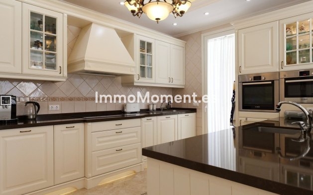 Wiederverkauf - Villa - Marbella - El Rosario