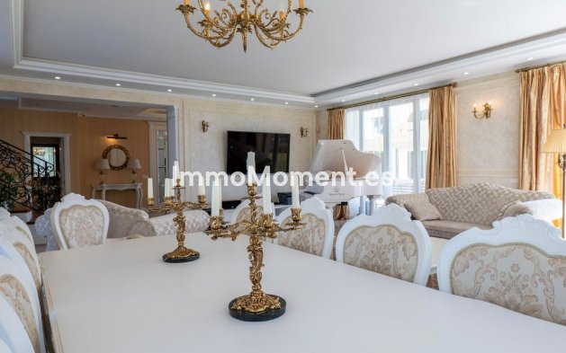 Wiederverkauf - Villa - Marbella - El Rosario