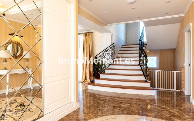 Wiederverkauf - Villa - Marbella - El Rosario