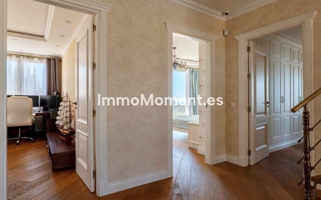 Wiederverkauf - Villa - Marbella - El Rosario