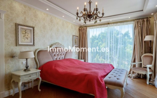 Wiederverkauf - Villa - Marbella - El Rosario