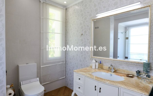 Wiederverkauf - Villa - Marbella - El Rosario